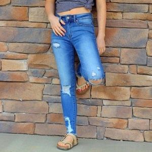 KanCan distressed skinny jeans